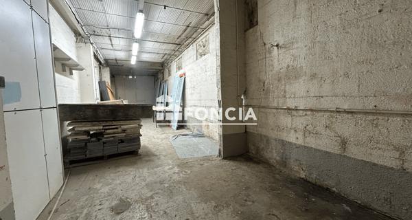 Location Local commercial 1 pièce 40.75 m² - Chatou 78400
