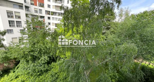 Location Appartement 3 pièces 70 m² - Paris 75015