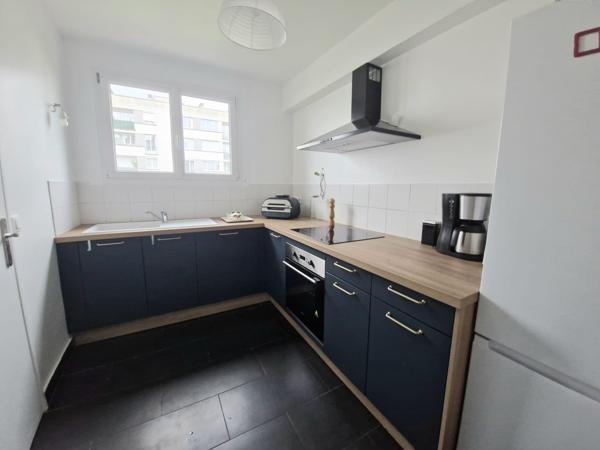Appartement
         3 pièces
        - 80 m² Exclusivité 289 000 € *