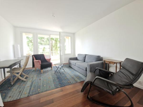 Appartement
         3 pièces
        - 80 m² Exclusivité 289 000 € *