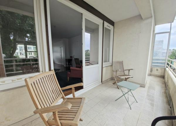Appartement
         3 pièces
        - 80 m² Exclusivité 289 000 € *