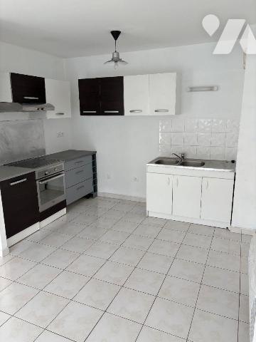 APPARTEMENT VENDU LOUE 
Dans une résidence de 2010, au rez-de-chaussée un appartement de trois...