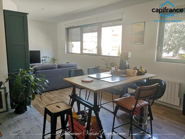 Dpt Vienne (86), à louer CHATELLERAULT appartement T4 de 82,57 m² + places de parking