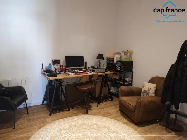 Dpt Vienne (86), à louer CHATELLERAULT appartement T4 de 82,57 m² + places de parking