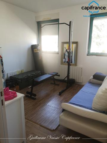 Dpt Vienne (86), à louer CHATELLERAULT appartement T4 de 82,57 m² + places de parking