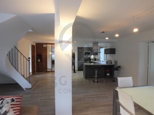 Location / Maison avec dépendance