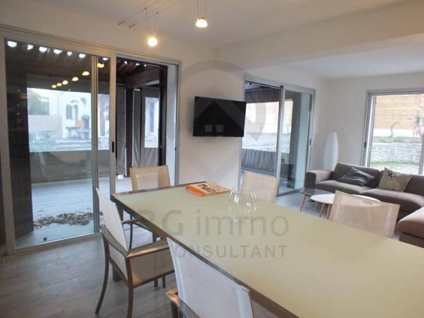 Location / Maison avec dépendance