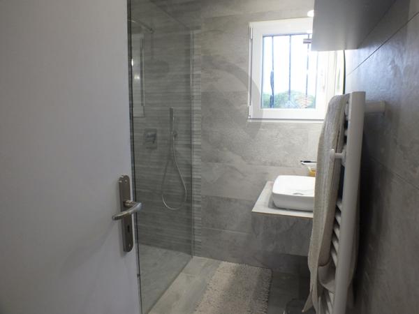 Location / Maison avec dépendance