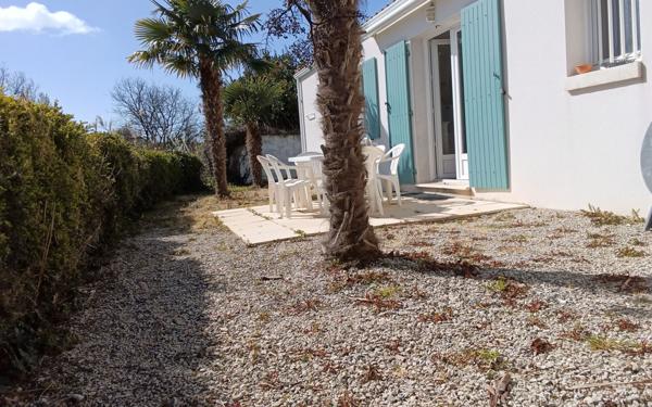 Maison à louer    4 pièces •  Le Grand-Village-Plage