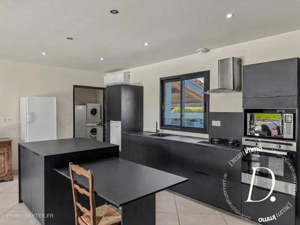 Maison contemporaine avec cadre de vie confortable et sans contrainte