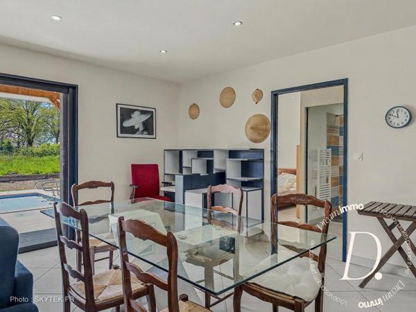 Maison contemporaine avec cadre de vie confortable et sans contrainte
