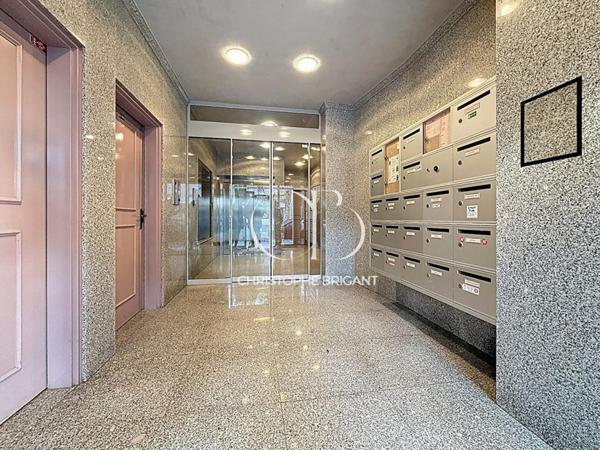 Appartement  2 pièce(s) de 50m² avec Balcon et Terrasse