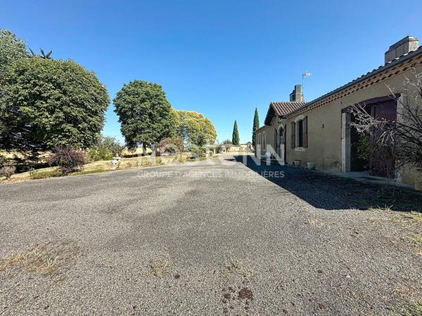 A vendre Maison Nougaroulet 6 pièces 185 m2 sans voisinage 10875m2 de terrain au calme.