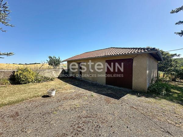 A vendre Maison Nougaroulet 6 pièces 185 m2 sans voisinage 10875m2 de terrain au calme.