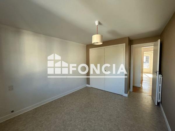 Location Appartement 3 pièces 69.9 m² - 21 RUE DES NOYERS Lorient 56100