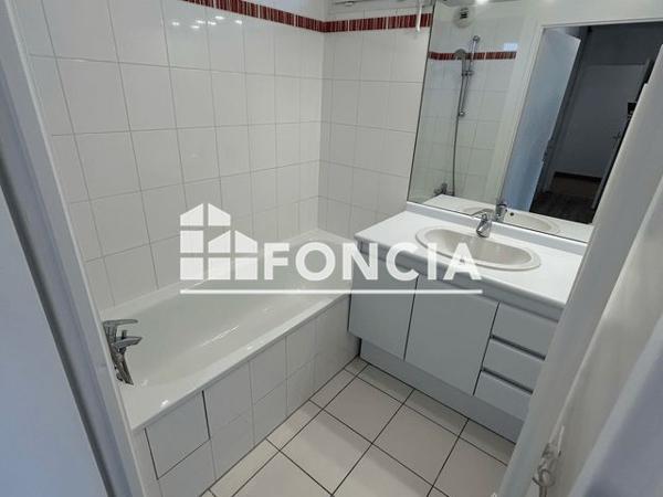 Location Appartement 3 pièces 65 m² - 34 AVENUE DU GENERAL VAUFLAIRE Thiais 94320