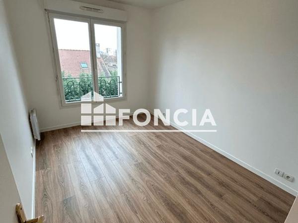 Location Appartement 3 pièces 65 m² - 34 AVENUE DU GENERAL VAUFLAIRE Thiais 94320
