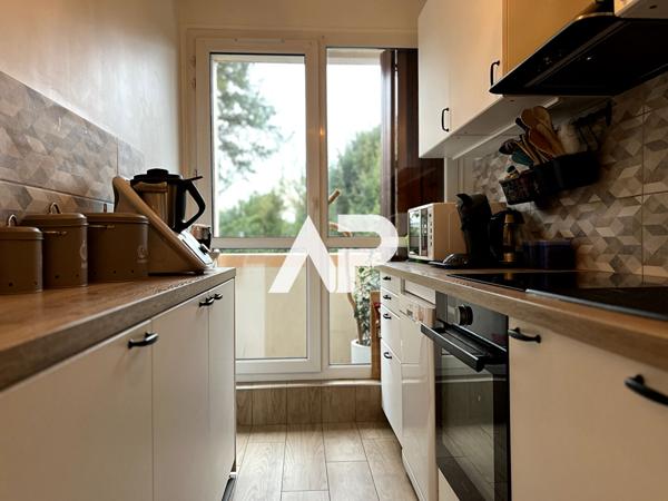 Appartement Montmorency 4 pièce(s) 65.40 m2 €250 000 ** - Référence 1479