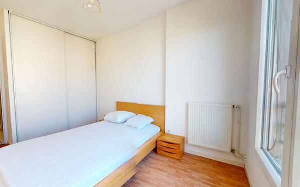 Appartement à vendre    2 pièces • 47 m2 Lyon 3