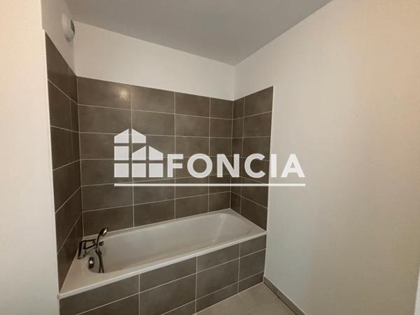Location Appartement 2 pièces 44.9 m² - 8 10 RUE DE L'ANCIEN VELODROME Nimes 30000