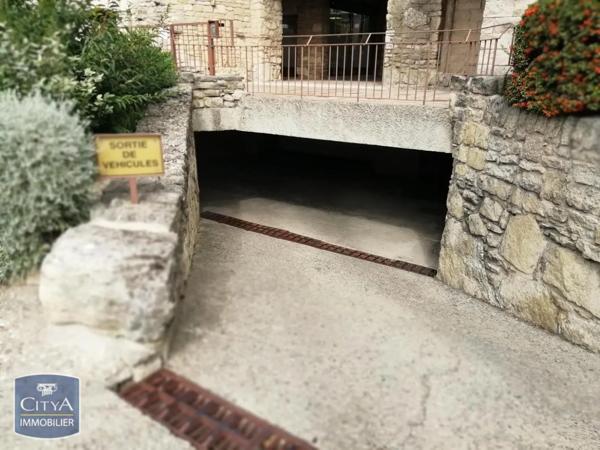 Parking à louer 18m² Avignon (84000)