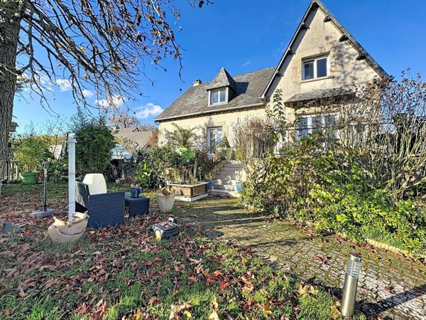 Maison à Hédé-Bazouges, 35630 - 7 pièces 170m²