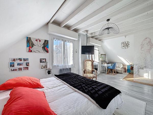 Maison à Hédé-Bazouges, 35630 - 7 pièces 170m²