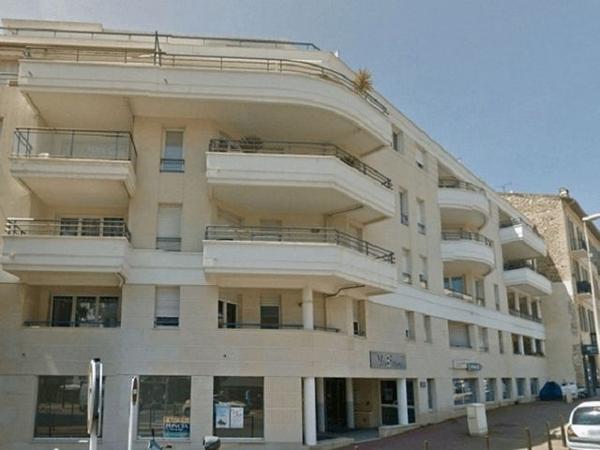 Location Local commercial 3 pièces 121.21 m² - 7,9 BD DUGOMMIER3,5 RUE ALGER Antibes 06600