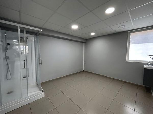 Location Local commercial 3 pièces 121.21 m² - 7,9 BD DUGOMMIER3,5 RUE ALGER Antibes 06600