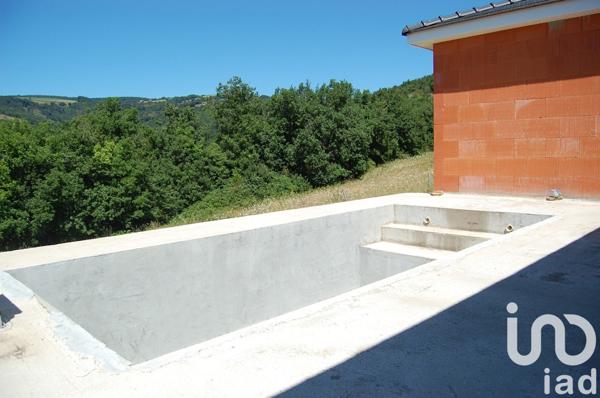 Maison 5 pièces de 146 m² à Saint-Beauzély (12620)