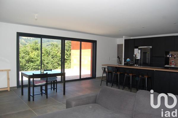 Maison 5 pièces de 146 m² à Saint-Beauzély (12620)