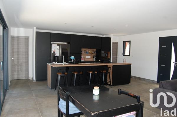 Maison 5 pièces de 146 m² à Saint-Beauzély (12620)