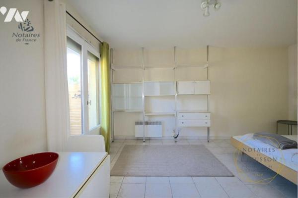 Studio avec balcon et parking privatif