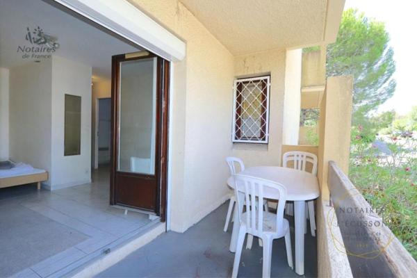 Studio avec balcon et parking privatif