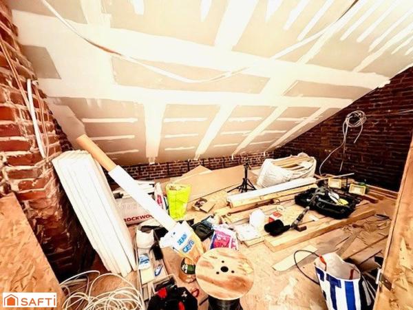 Maison semi-individuelle avec grand terrain – Exposition plein sud – Fort potentiel