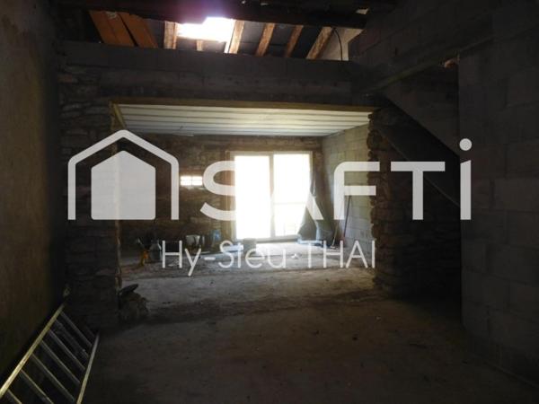 SPECIAL INVESTISSEURS !!! 600 m2 à aménager, à THOIRETTE-COISIA (39240)