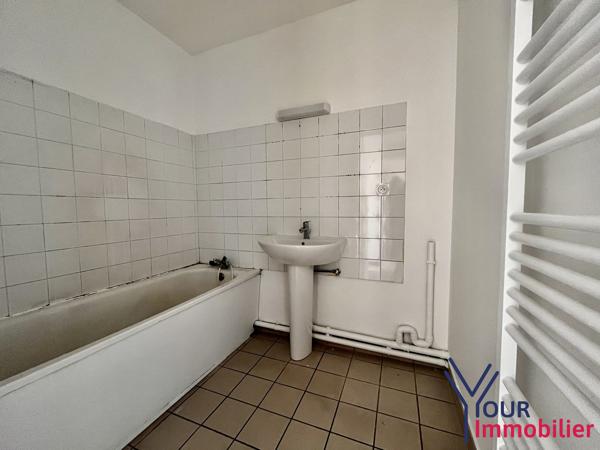 Appartement à vendre, 4 pièces - Vénissieux 69200