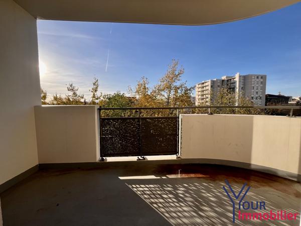 Appartement à vendre, 4 pièces - Vénissieux 69200