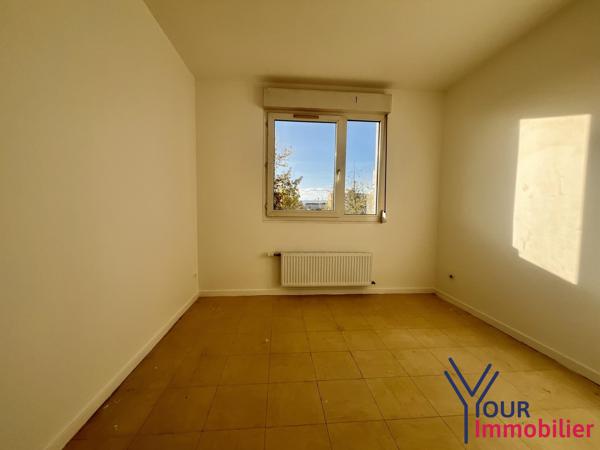 Appartement à vendre, 4 pièces - Vénissieux 69200