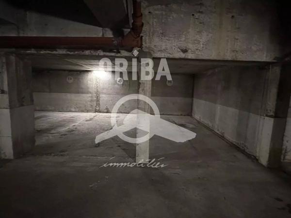 PARKING GUIST'HAU