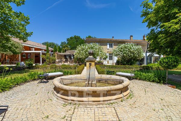 Ancien Prieuré d'exception – Une propriété historique de prestige au cœur de la Drôme