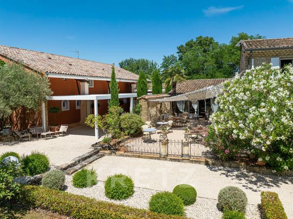 Ancien Prieuré d'exception – Une propriété historique de prestige au cœur de la Drôme