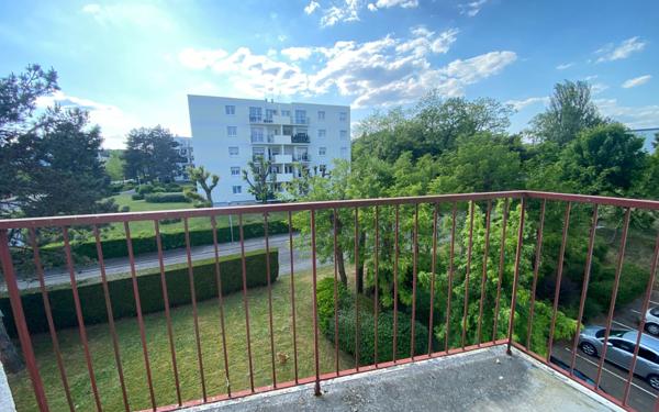 Appartement à vendre    4 pièces • 77,90 m2 Chartres