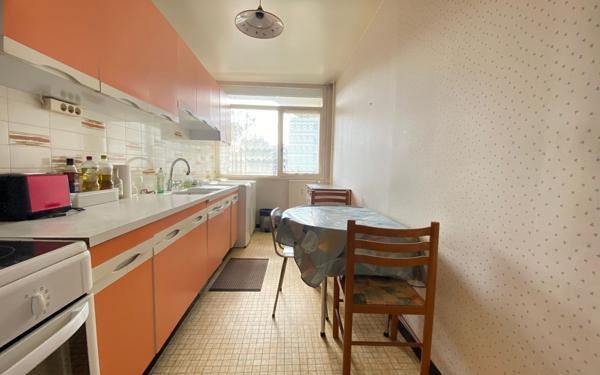 Appartement à vendre    4 pièces • 77,90 m2 Chartres