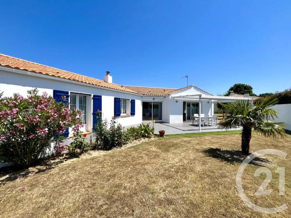 Maison à vendre  4 pièces - 133,96 m 2   LE FENOUILLER  - 85