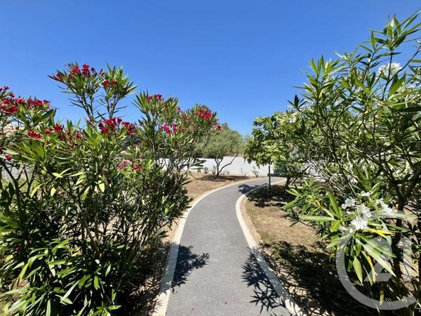 Maison à vendre  4 pièces - 133,96 m 2   LE FENOUILLER  - 85