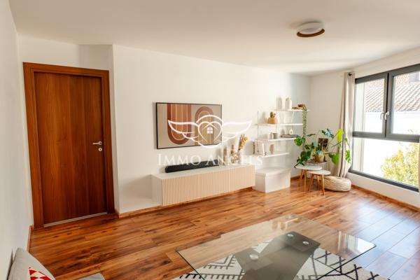 Grange rénovée esprit loft avec local pro & grande terrasse