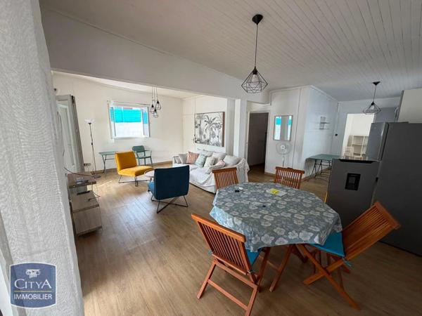Maison à louer 3 pièces 80m² Saint-Pierre (97410)