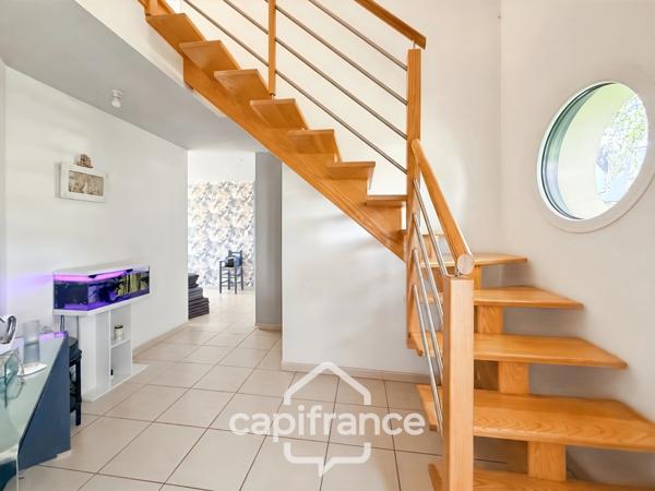 À vendre MAISON D’ARCHITECTE CONTEMPORAINE 7 pièces PONTIVY (56)