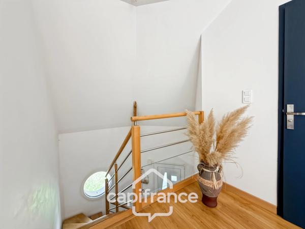 À vendre MAISON D’ARCHITECTE CONTEMPORAINE 7 pièces PONTIVY (56)